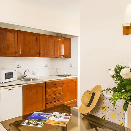 Apartamentos Guitart-3