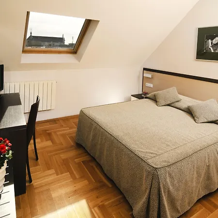 Hotel Praga 1-2