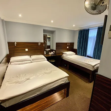 Crestfield Hotel-3