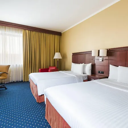 Courtyard By Marriott Prague City-2