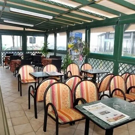 Hotel Emilia-2