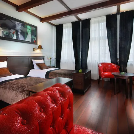 Hotel Holland House Old Town-2