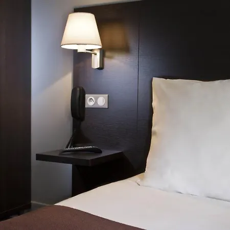 Hotel Des Ecrivains-3