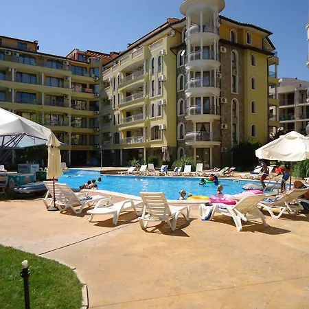 Summer Dreams -Apartcomplex-2