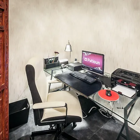 Pytloun City Boutique Self Check-In Hotel-3