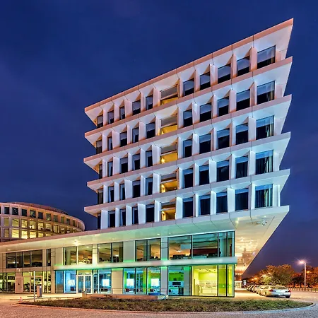 Sound Garden Hotel Airport-3
