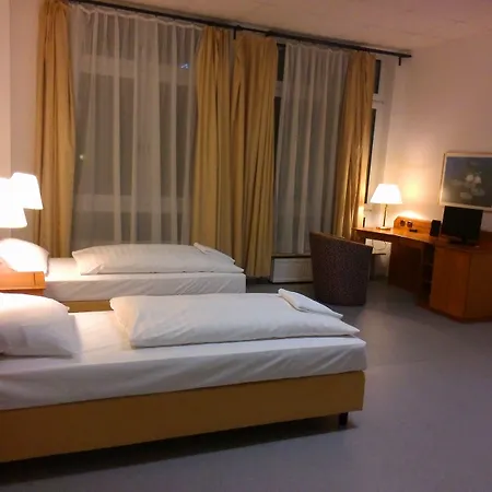 Willy Hotel Frankfurt-3