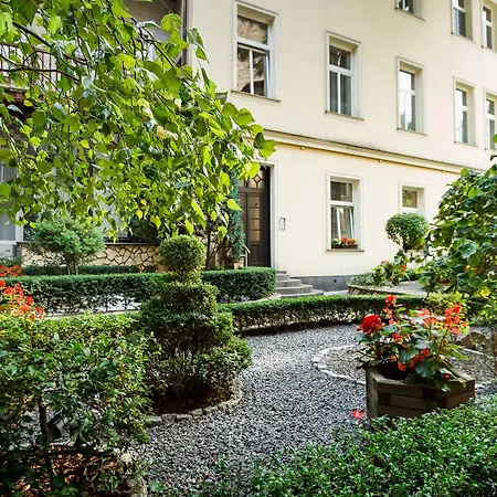 Elegant Apartments-3
