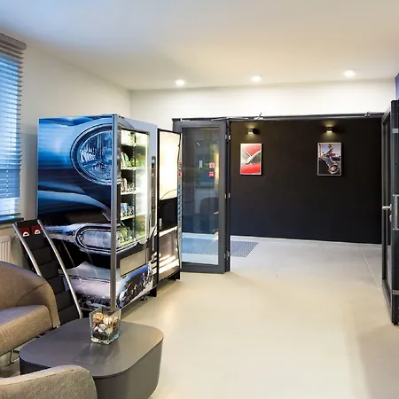 Automobil Hotel-2
