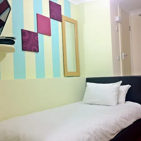 City View Hotel - Roman Road Market-3