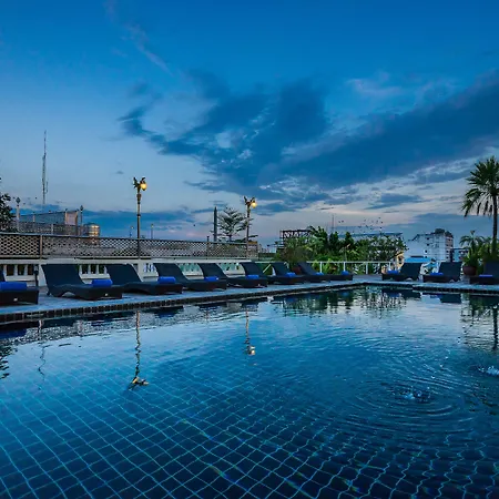 D&D Inn Khaosan-2