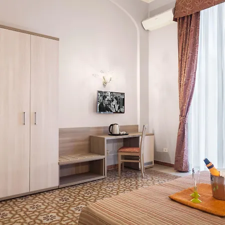 Domus Napoleone-3