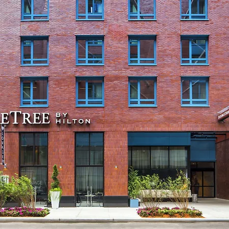 Doubletree By Hilton New York Times Square West-3
