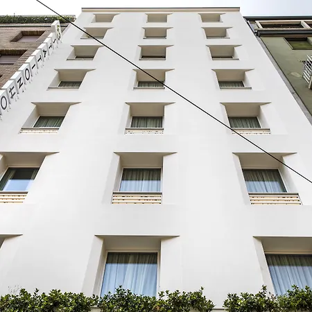 43 Station Hotel-3