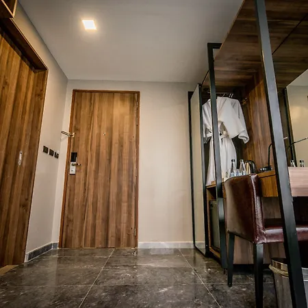 Onix Hotel Bangkok-3