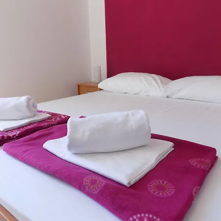 Apartments Galeb Pag - Beach-2