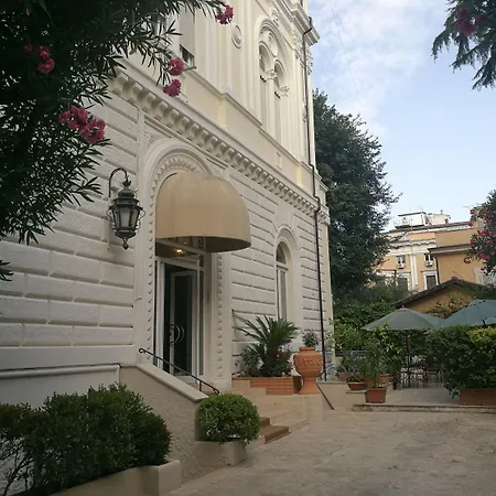 Hotel Villa Delle Rose-3