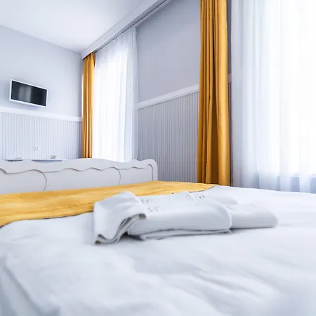 Premium - Bed & Breakfast-3