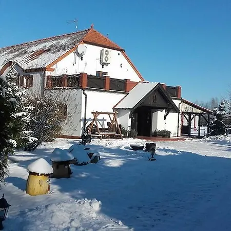 Hotel Stara Stajnia-3