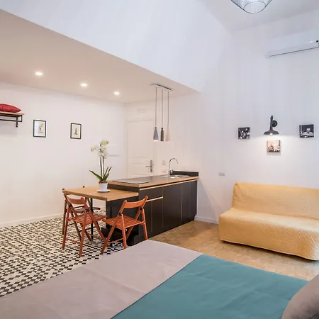Napoliamo Guest House-3