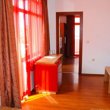Hotel Apolis-2
