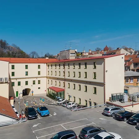 Hotel Park 45-3
