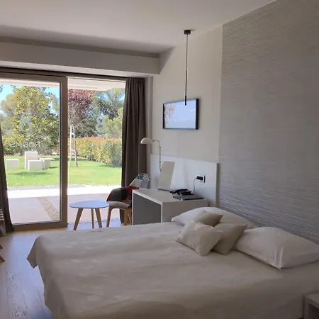 Bel Etage Luxury Rooms-2