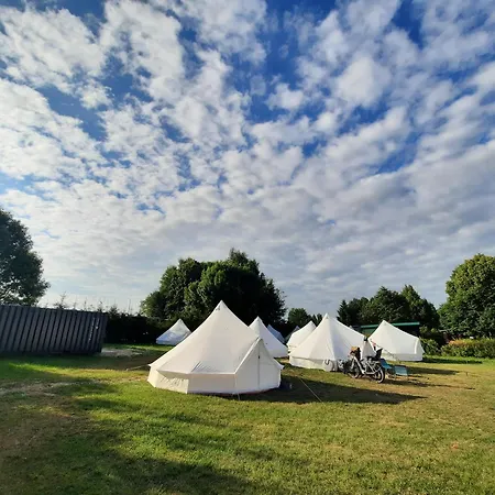 Kompleks wypoczynkowy, GLAMPING Róża Wiatrów-2