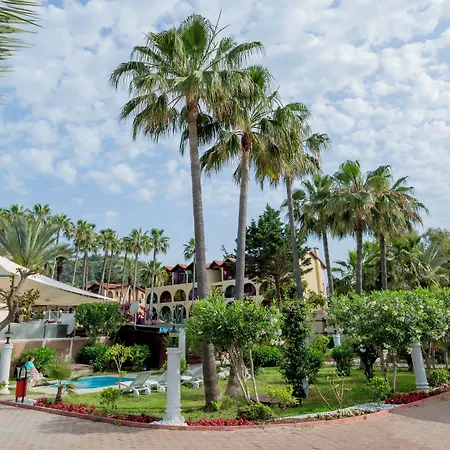 Club Tropical Beach Hotel-3