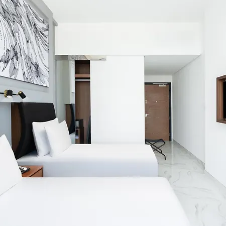 Holiday Inn Dubai Jumeirah Village Circle By Ihg-2