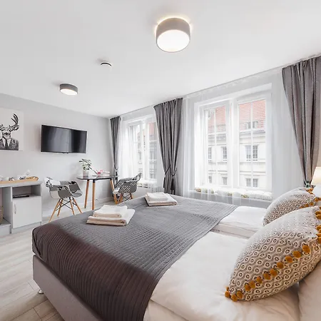 Six Suites, Old Town-2