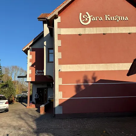 STARA KUŹNIA Pokoje Gościnne-3