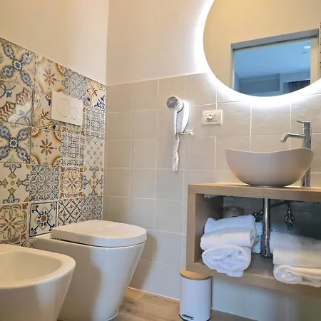 Amoroma Suite-3