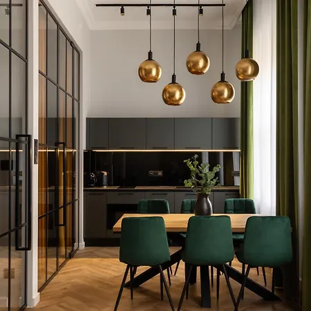 Old Town Charm & Chic By Downtown Apartments-2
