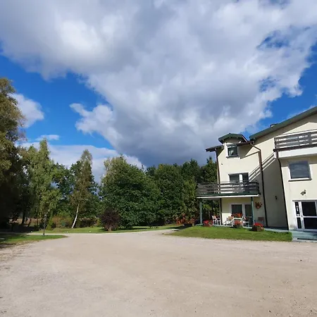 Leśny Dwór-3