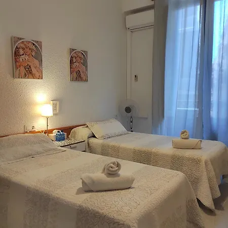 Hostal Dragonflybcn-3