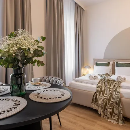 VIP Apartamenty BAST 143 TOP LOCATION - LUX z WANNĄ OFF Piotrkowska Stajnia Jednorożca HopaLupa ATLAS ARENA-3
