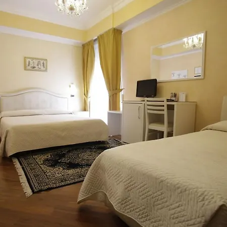Hotel Vienna Ostenda E Ristorante Il Danubio-3