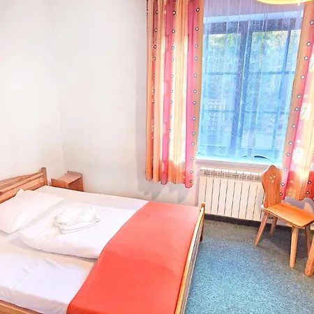 VILLA MEDICA - podgrzewany basen i pełne wyżywieniem-2
