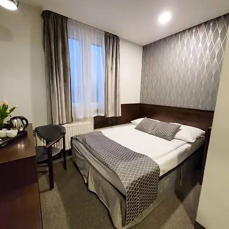Hotel Fero Express POKOJE KLIMATYZOWANE AC-3