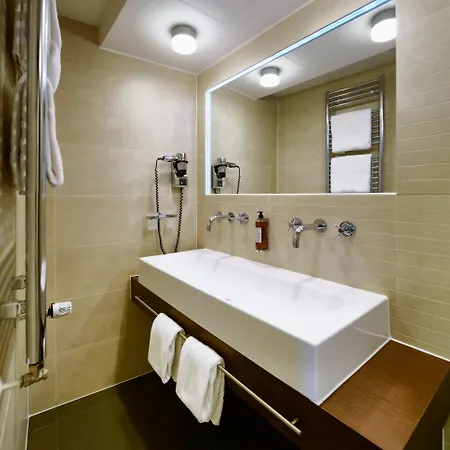 Golden Angel Suites By Adrez-2