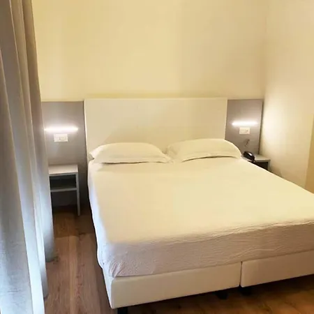 Hotel Aron Rimini-2