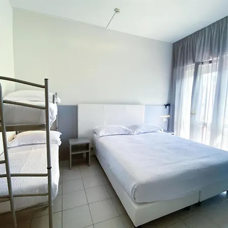 Hotel Aron Rimini-3