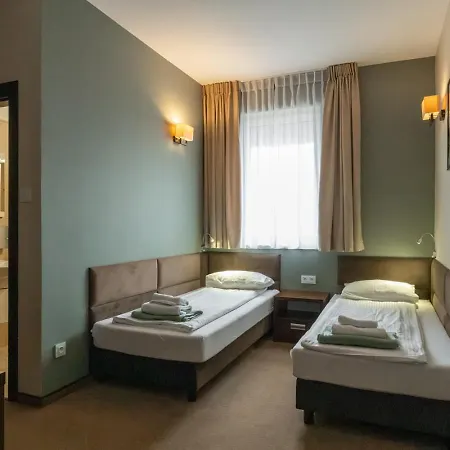 Leszczynowy Dworek-3