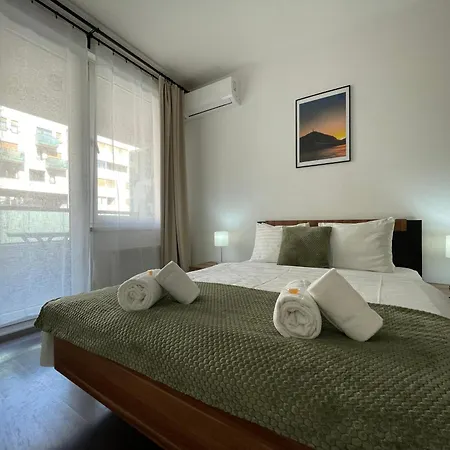 Corvin Center Suites-2