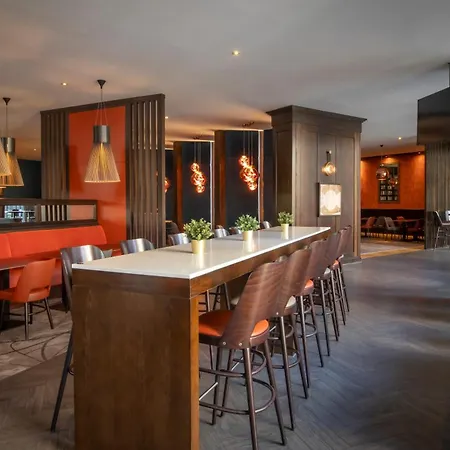Clayton Hotel, Leeds-3