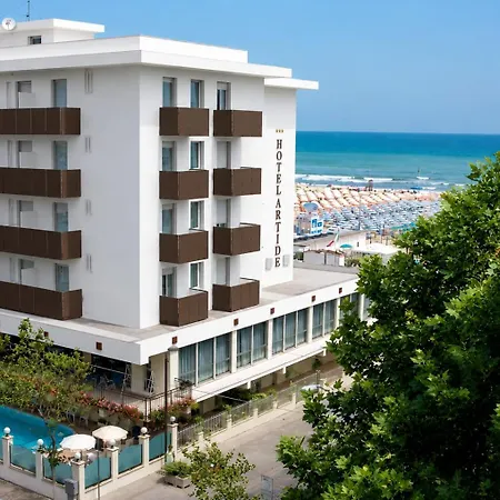 Hotel Artide - Beach Front-3