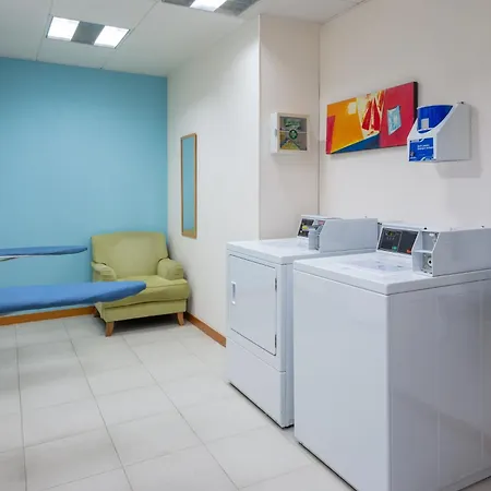 Holiday Inn Express Hong Kong Causeway Bay By Ihg-3