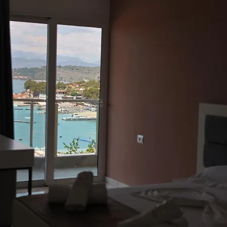 Hotel Landi-3