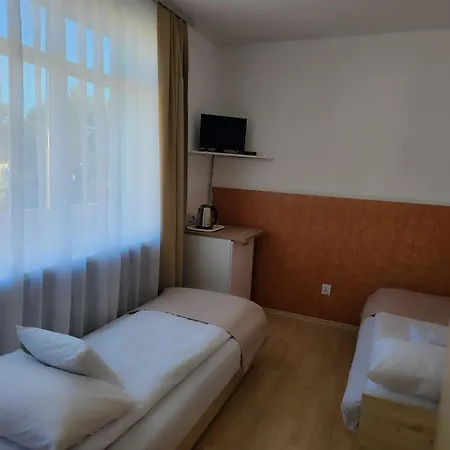 Pokoje Gościnne Pod Kotwicą-2